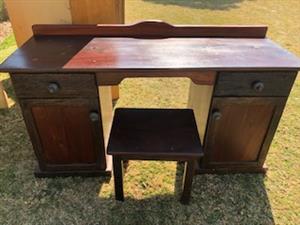Sleeper wood dressing table with chair