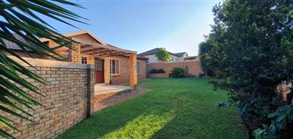 Townhouse for rent in Northgate, Randburg.