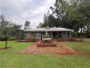 House For Sale in Henley On Klip