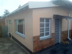 One bedroom semi house to let