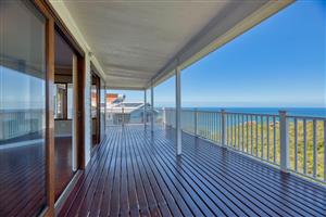 House For Sale in Herolds Bay