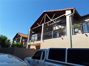 Townhouse For Sale in Moregloed