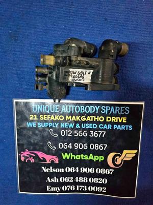 VW Golf 4 Thermostat Housing