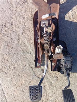 2012 Toyota quantum break and accelerator pedal