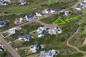 Prestige, Privacy & Position – Prime Vacant Land in St Francis Links