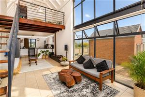 Apartment For Sale in Cresta