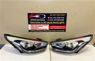 Hyundai IX35 left and right side LED headlights (2022)