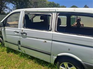Mercedes benz vito 113cdi stripping for spares