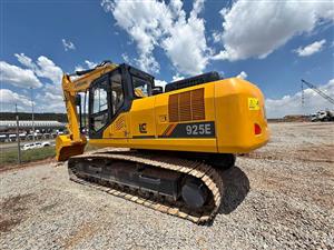 2021 LIUGONG 925E excavator (25Ton)