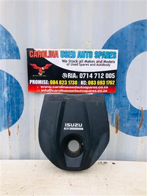 Isuzu D-Max top engine cover (2020-2023)