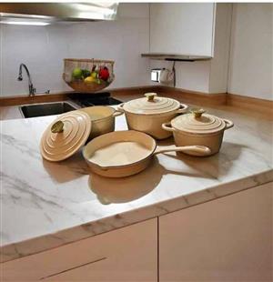 Atheuntic 7 piece pots