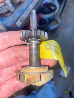 Kawasaki KDX 200. Meyerton bike scrapyard new and secondhand spares. Andre 