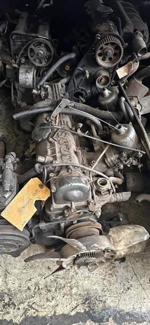Isuzu G180. Engine. Carb
