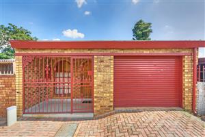 Neat 2 bedroom, 2 bathroom Family Home