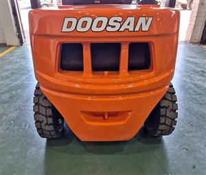 Forklift 2017 Doosan 2 Ton GX For Sale