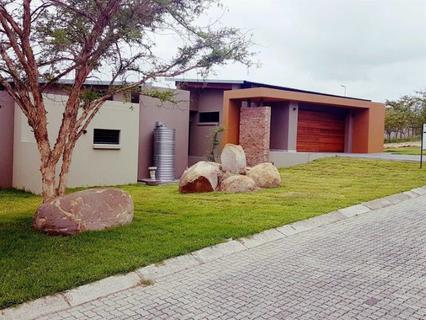House  For sale in Sonheuwel