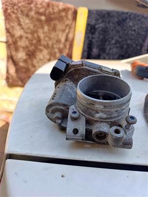 2.0 FSI throttle 1500 A3 Golf 5  Jetta 5  Message me on WhatsApp 