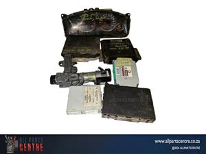 Nissan Pathfinder 4.0 VQ40 2005 Lockset