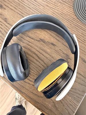 Working used Sony ps4 headset .