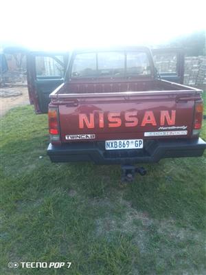 Nissan hardbody pick up bakkie 