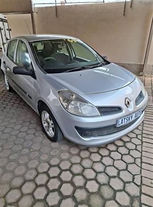 Renault Clio III 1.6i