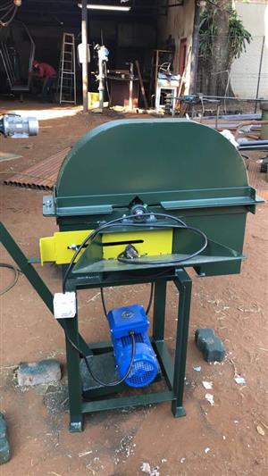 2.2Kw Electric or 6.5HP Petrol  600mm drum size  10mm & 25mm sieve included