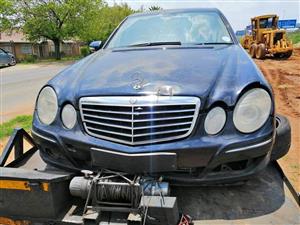 Mercedes benz E220 W211 now stripping for spares