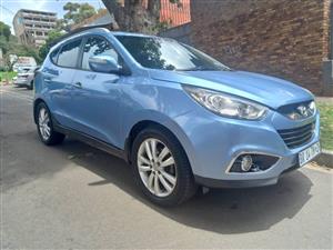 2013 Hyundai iX 35 2.0 Blue Color  Manual  Petrol  MILEAGE 91000kms Leather seats