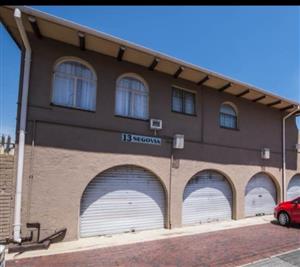 Townhouse For Sale in Townsview