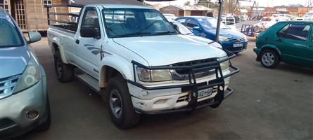 Used 2004 Toyota Hilux 2.5D-4D