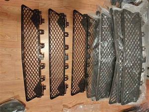 Mercedes  W204 Facelift  Lower bumper grill sport