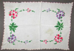 Vintage Traditional Cross-Stitched Floral Linen Tray-Cloth - 42cm x 31cm