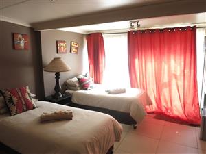 FEBRUARY SPECIAL! R499 PER NIGHT! SLEEPS 2/ GREAT DEALS FOR SAYING LONGER