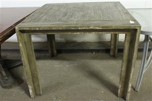 BROWN WOODEN DINING TABLE(S066242E)
