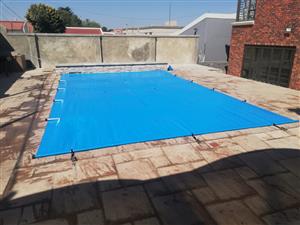Pool covers installation