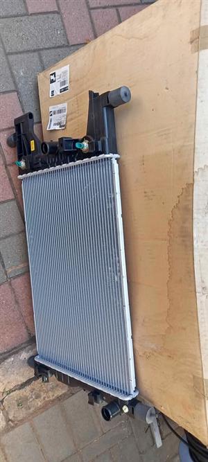 Opel astra  1.6 radiator original gm
