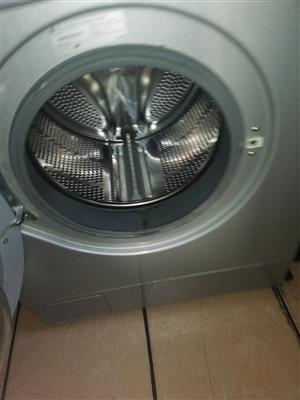 LG 7.5kgs washing machine