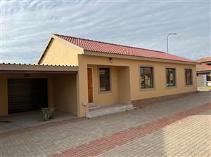 Secure 3 Bedroom Home to Rent in Evander 