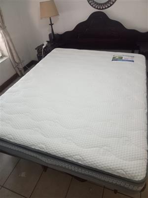 Rest Assured Waterform Queen - 