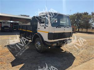 Mercedes Benz 1417 5cube tipper truck for sale