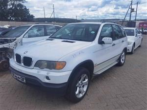 BMW X5 3.0d stripping for parts