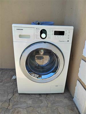 SAMSUNG 8KG WASHER AND DRYER COMBO 2 IN 1 IMMACULATE CONDITION VERY CLEAN FOR SALE
