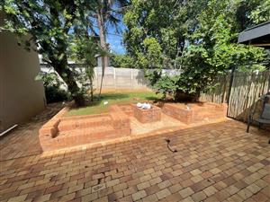 Bachelor Garden flat to rent in Brummeria (Pretoria East)