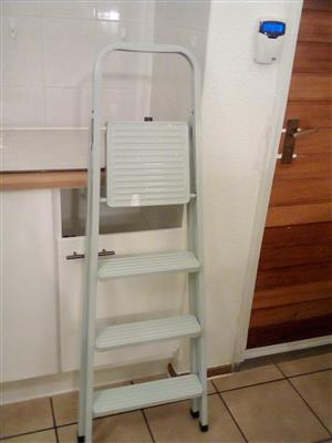 A Giveaway - Ladder Now for only R199!!!