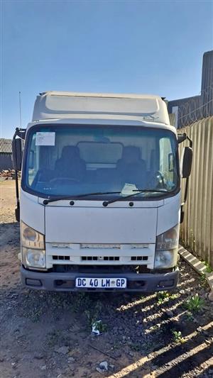 2014 Isuzu NMR250 - 0826057623