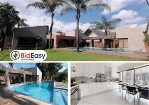 LARGE FAMILY HOME, GATED SUBURB - RYNFIELD, GAUTENG