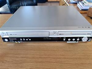 Panasonic DMR-ES35V VHS/DVD Player and Recorder (No remote)