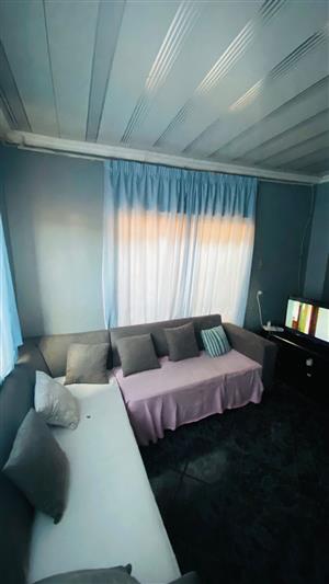 Bachelor flat for rental