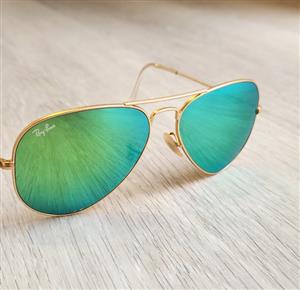ORIGINAL RAY BAN AVIATOR SUNGLASSES 3025