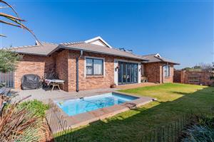 Cluster For Sale in Rynfield